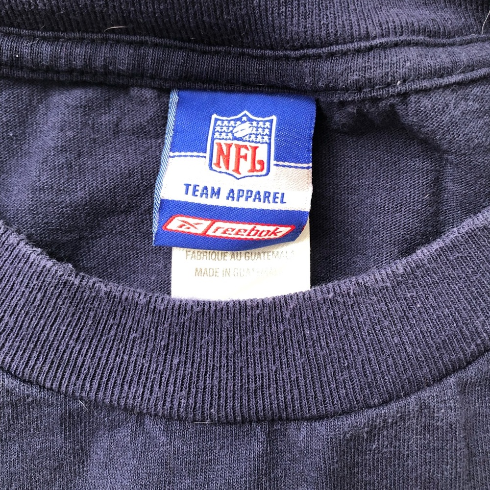Tennessee Titans Men’s XL T Shirt Navy Blue College Football NFL - Picture 3 of 6